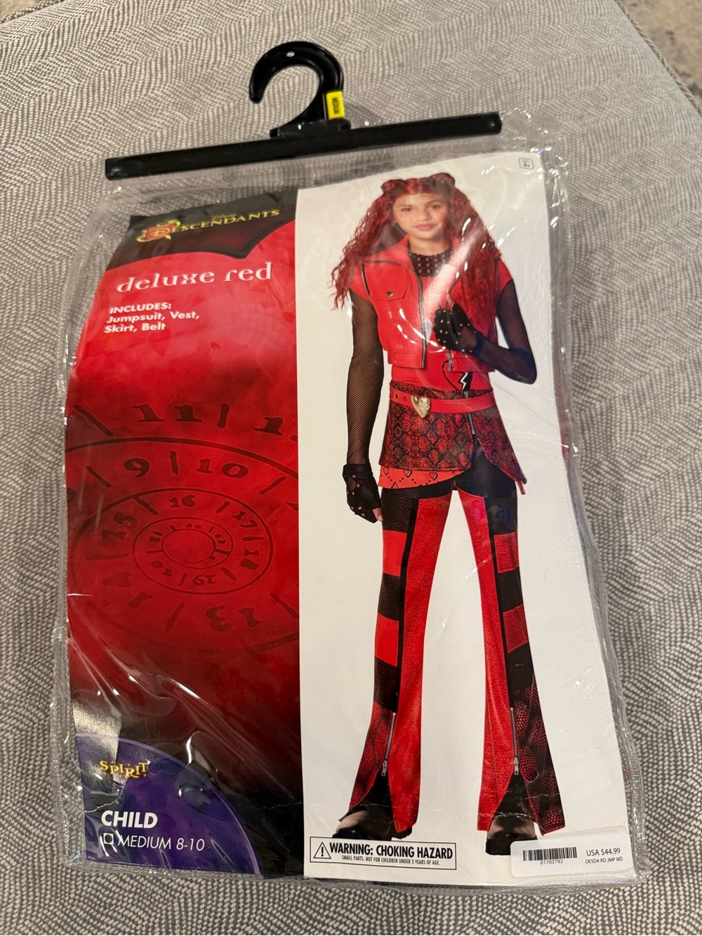 Disney Descendants deluxe red costume size child medium (8-10)